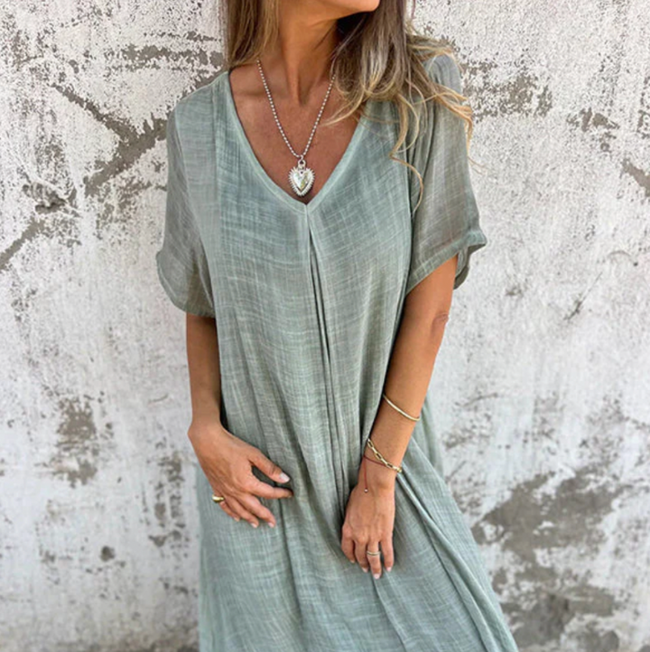 Bella Stride| Elegant v neck midi dress