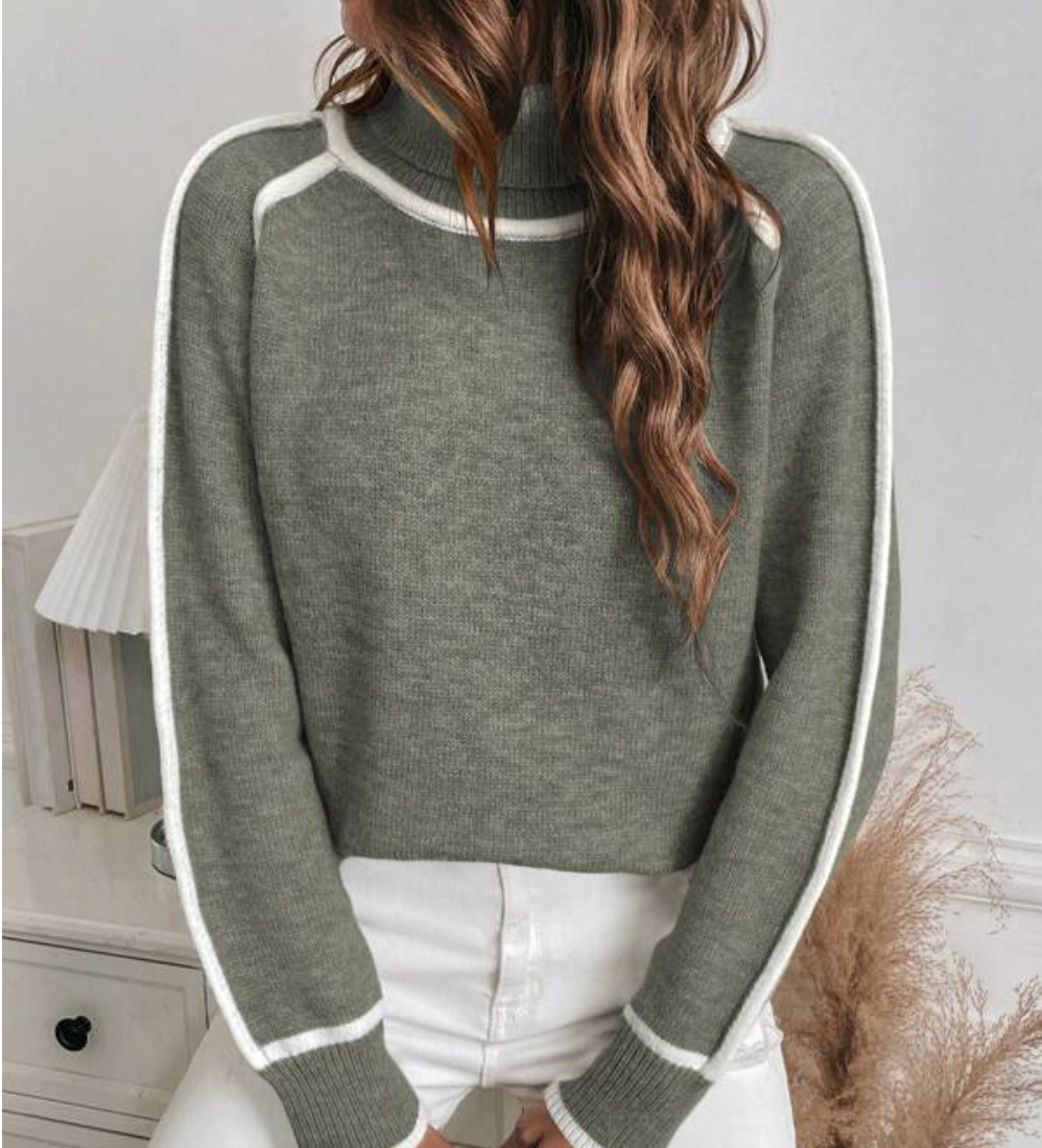 Bella Stride| Isadora™ - Chic Sweater with Cozy Interior