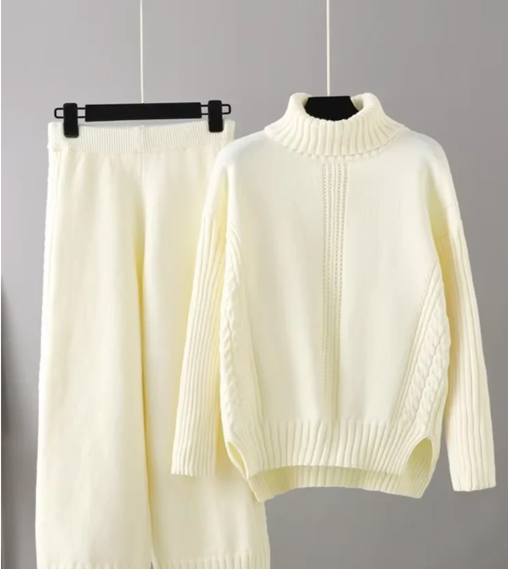 Bella Stride| Adriana™ - Cozy Turtleneck Set