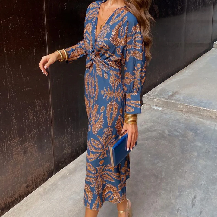 Bella Stride| Elegant dress with vintage print and V-neck and long sleeves